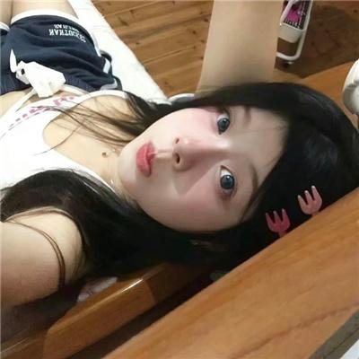 天山的红花